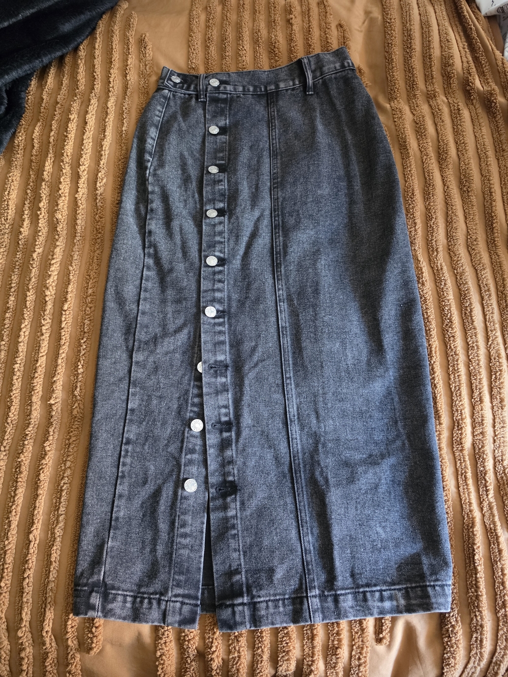 High-Waist Button-Front Dark Gray Denim Midi Skirt